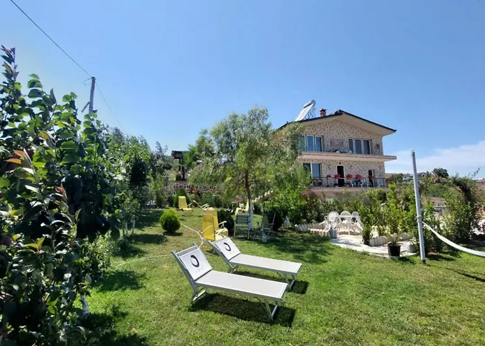 Konukevi Mozaik Kavalye